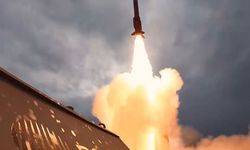 Bakan Kacır, SİPER-2'nin atış testi görüntülerini paylaştı