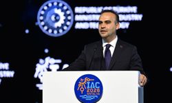 Bakan Kacır'dan, Uluslararası Uzay Kongresi diplomasisi