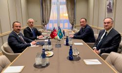 Bakan Uraloğlu, Kazakistanlı bakanlarla bir araya geldi