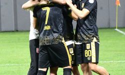 Balıkesirspor, Akşehirspor'u 3 golle geçti