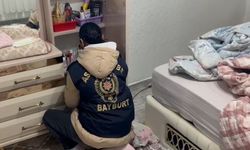 Bayburt'ta kuyumcuyu 130 bin TL dolandıran 4 şüpheli Gaziantep'te yakalandı