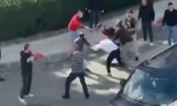 Bayrampaşa'da sürücülerin yol kavgası kamerada