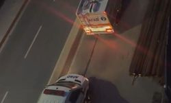 Bayrampaşa'da yol çöktü; mahsur kalanlar var -1