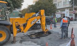 Beşiktaş'ta yolda çökme meydana geldi