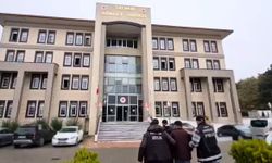 Bitlis'te aracın gizli bölmelerinde 2 kilo 914 gram metamfetamin ele geçti: 2 tutuklama