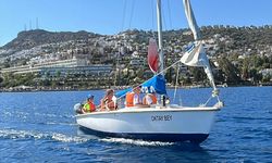Bodrum'da çocuklar yelken için dümene geçti