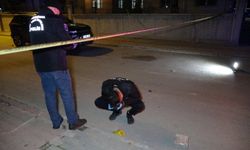Boşanma aşamasındaki eşini tabancayla yaraladı
