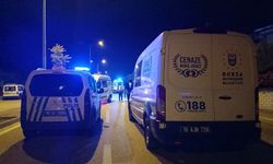Bursa'da motosiklet kaldırıma ve elektrik panosuna çarptı: 1 ölü
