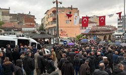 Çanakkale'de otomobil aydınlatma direğine çarptı: 2 ölü (2)