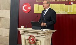 CHP'li Öztrak: Mersin Büyükşehir Belediye Başkanımız derhal serbest bırakılmalı