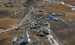 Çin'de 7 büyüklüğünde deprem: 16 ölü, 76 yaralı