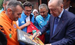 Cumhurbaşkanı Erdoğan, İstanbul Kastamonuspor kulübünü ziyaret etti