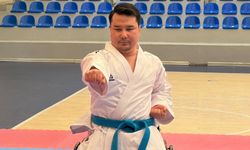 Depremde iki bacağını kaybetti, hastanede tanıştığı para karate ile hayata tutundu