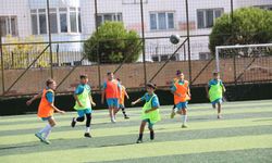 Dezavantajlı çocuklar futbol sayesinde kötü alışkanlıklardan uzaklaşıyor