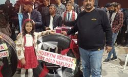 Düğünde damada kamyon lastiği hediye ettiler