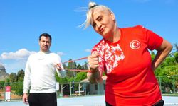 Dünya şampiyonasına, 20 yıl sonra spora döndürdüğü eşiyle hazırlanıyor