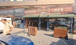 Esenyurt'ta park halindeki araca çarpan otomobil börekçiye girdi