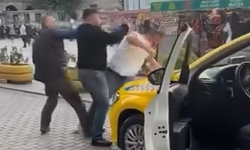 Fatih'te taksicilerin yumruklu 'yolcu alma' kavgası kamerada