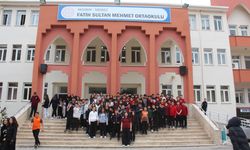 Görme engelli Abdülkadir, mezun olduğu okula öğretmen oldu