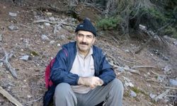 Hafif ticari araç ile otomobil çarpıştı: 1 ölü, 2 yaralı (2)