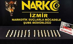 Havalimanında şüpheli 2 yolcunun midelerinden 495 gram metamfetamin çıktı