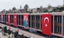 İstanbul'da Türk bayraklarıyla donatılan caddeler havadan görüntülendi