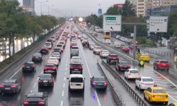 Kadıköy'de sağanak sonrası trafik yoğunluğu -1
