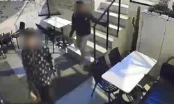 Kafelerden hırsızlık yapan şüpheliler kamerada