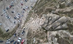 Kapadokya'da peribacasından kopan kayalar düştü; 2 ölü, 5 yaralı (3)