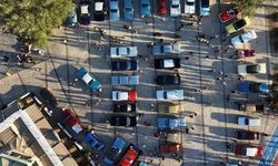 Klasik otomobiller Bodrum sokaklarını renklendirdi