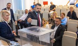 Mezitli'de Belediye Başkan Vekili CHP'li Selağzı oldu