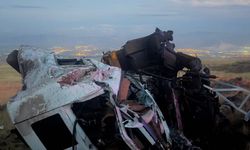 Niğde'de devrilen vincin sürücüsü yaralandı