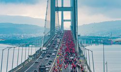 Osmangazi Köprüsü'nde 6 bin 500 kişi, Cumhuriyet için koştu