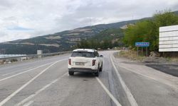 Otomobil ile çarpışan motosikletteki baba-kız yaralandı