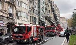 Şişli'de tadilat halindeki binada çıkan yangın söndürüldü