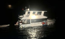 Su alıp batma tehlikesi geçiren teknedeki 2 kişi kurtarıldı