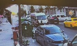 Sultangazi'de çöp konteynerine dökülen tiner nedeniyle yangın çıktı
