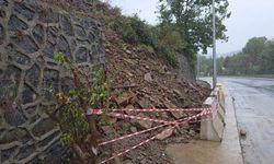 Sultangazi'de toprak kayması; tarihi Bulakbaşı Kemerine su taşıyan hat zarar gördü