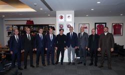 TFF Başkanı Hacıosmanoğlu, Vincenzo Montella ile bir araya geldi