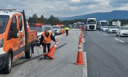TIR, köprüden uçup yandı; şoförü atlayarak son anda kurtuldu