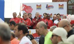 Zeytinburnu'nda 17'nci Cumhuriyet Koşusu gerçekleşti