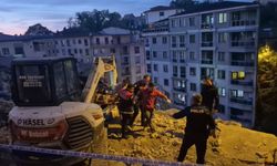 Zonguldak'ta 3 katlı bina çöktü; enkazda kalan 2 kişiden 1'i kurtarıldı