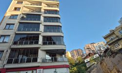 Zonguldak'ta çöken 3 katlı evin çevresindeki 7 bina tahliye edildi (3)