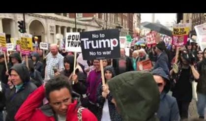 Londra Trump protestolarıyla kilitlendi