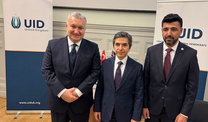 Uluslararası Demokratlar Birliği'nden İngiltere'de iftar