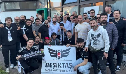 Samet Aybaba Stuttgart’ta taraftarlarla buluştu