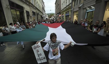 Saraybosna'da Gazze'deki insani duruma dikkati çekmek için yürüyüş düzenlendi