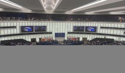 Von der Leyen gensoru önergesine yanıtında aşırı sağı suçladı: