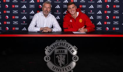 Manchester United Sesko'yla sözleşme imzaladı