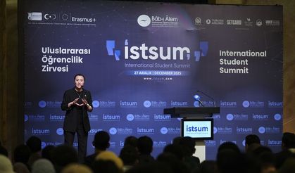 Dijital dönüşümün konuşulduğu 'Uluslararası Öğrencilik Zirvesi' sona erdi
